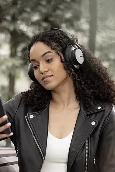 商品Shure|Shure AONIC 50 Gen 2 Bluetooth Noise Cancelling Headphones,价格¥2902,第2张图片详细描述