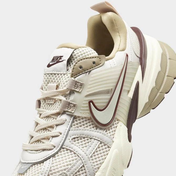 商品NIKE|Women's Nike V2K Run Casual Shoes,价格¥902,第3张图片详细描述