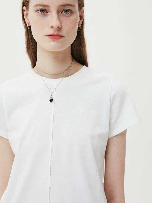 商品MOONSUN|Pin Tuck Symbol Baby T Shirt (White),价格¥469,第3张图片详细描述