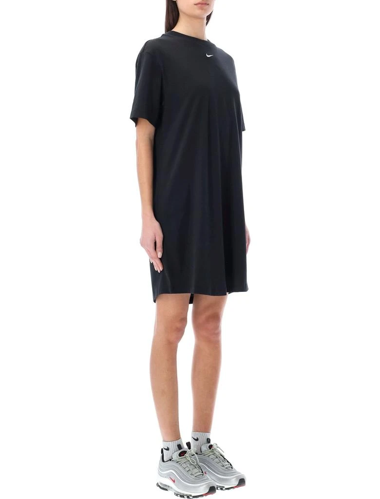 商品NIKE|Nike Logo Embroidered T-Shirt Dress,价格¥408,第3张图片详细描述