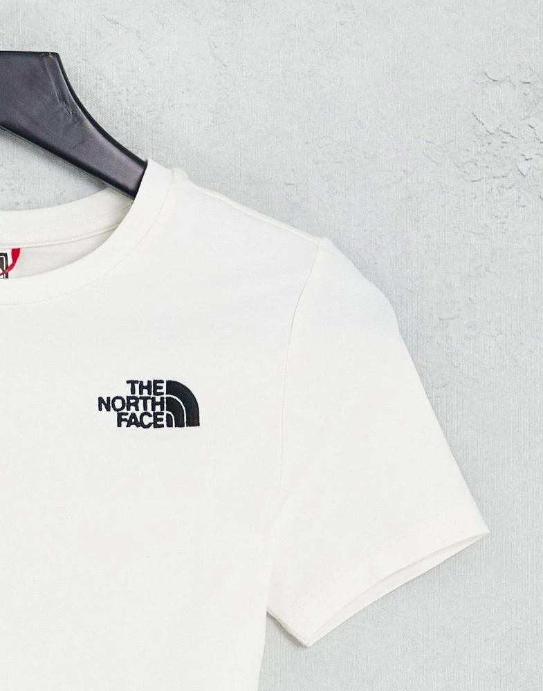 商品The North Face|The North Face cropped t-shirt in white Exclusive at ASOS,价格¥204,第4张图片详细描述