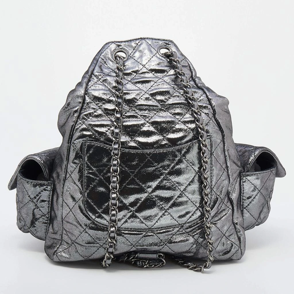 商品[二手商品] Chanel|Chanel Metallic Dark Silver Quilted Leather Large Backpack is Back Backpack,价格¥16703,第4张图片详细描述