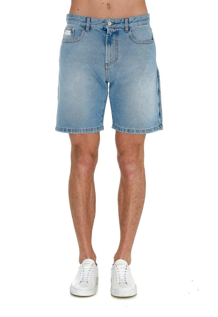 商品GCDS|GCDS Logo Patch Denim Shorts,价格¥2197,第2张图片详细描述