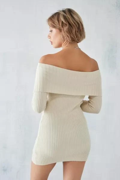 商品Urban Outfitters|UO Tori Off-The-Shoulder Knit Mini Dress,价格¥522,第4张图片详细描述