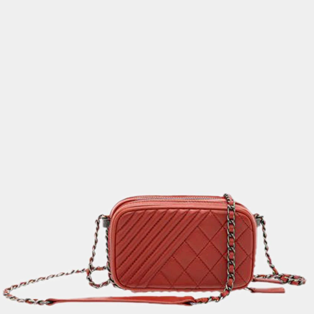 商品[二手商品] Chanel|Chanel Red Quilted Leather Mini Coco Boy Camera Bag,价格¥21995,第3张图片详细描述