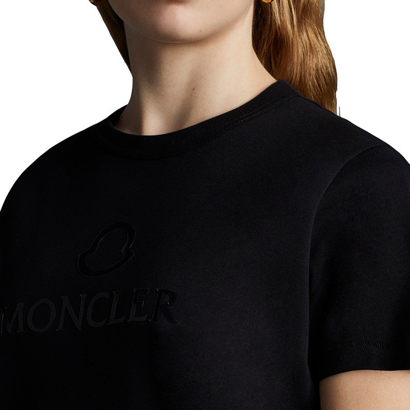 商品Moncler|【预售3-7天】Moncler/蒙克莱 22年秋冬新款 女士黑色纯棉徽标图案短袖T恤H10938C00006809CR999,价格¥2082,第8张图片详细描述