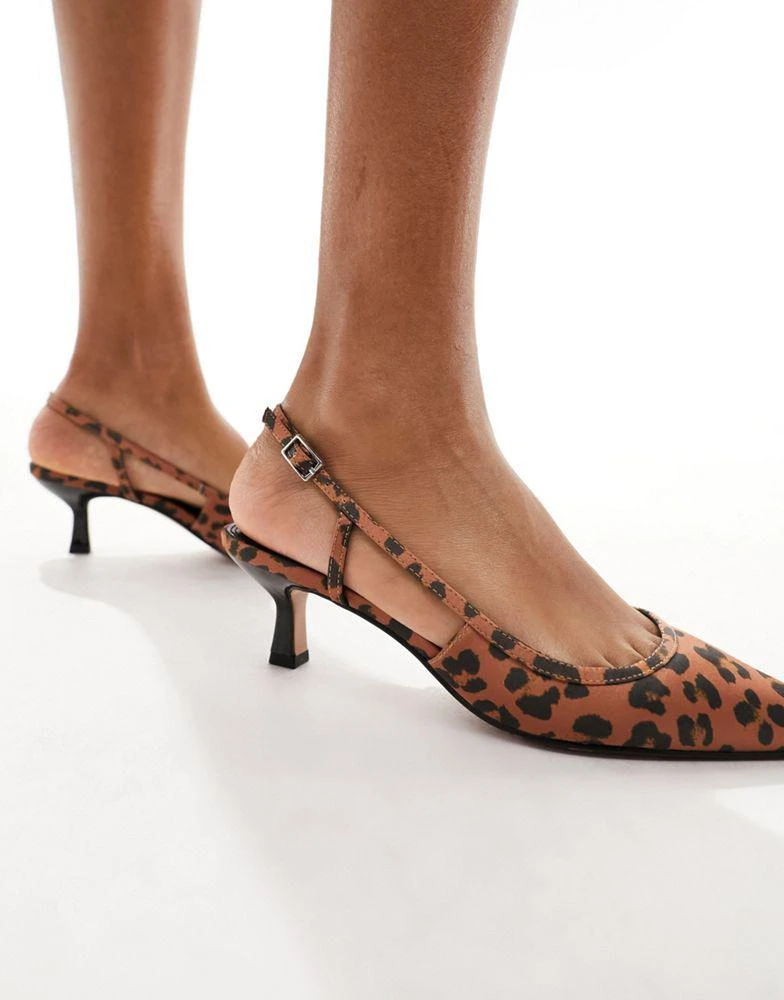 商品ASOS|ASOS DESIGN Strut slingback mid heeled shoes in leopard,价格¥274,第2张图片详细描述