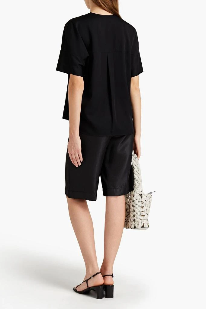 商品Vince|Silk-blend crepe de chine top,价格¥662,第1张图片