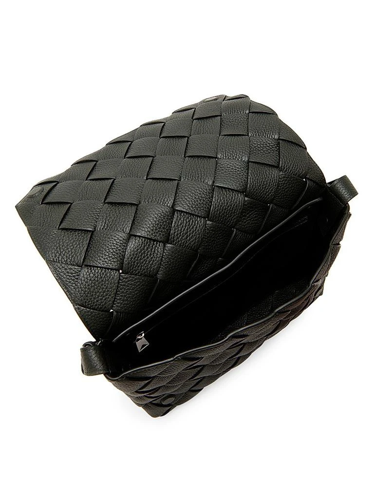 商品Bottega Veneta|Small Diagonal Intreccio Leather Messenger Bag,价格¥22184,第3张图片详细描述