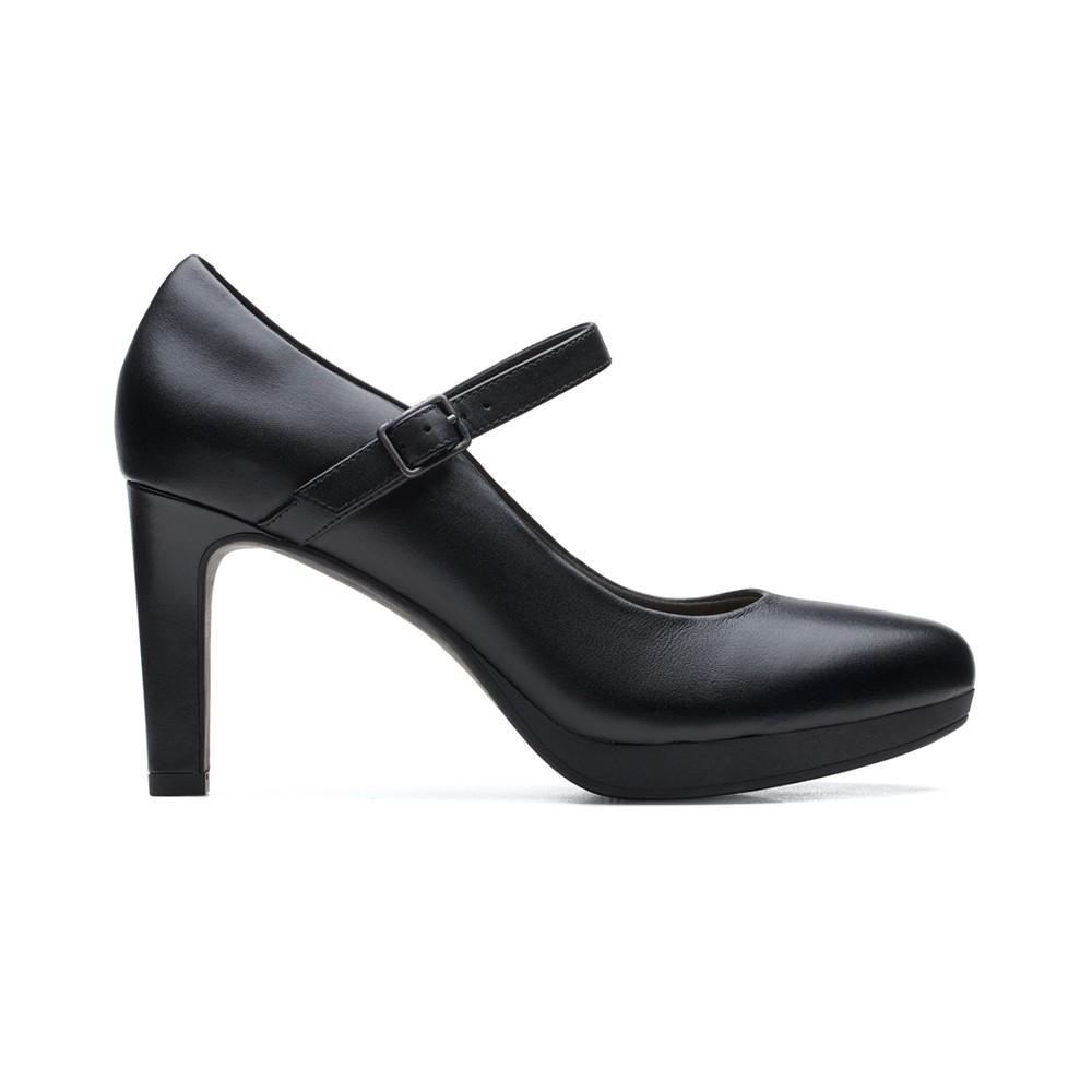 商品Clarks|Women's Ambyr Shine Dress Shoes,价格¥742,第2张图片详细描述