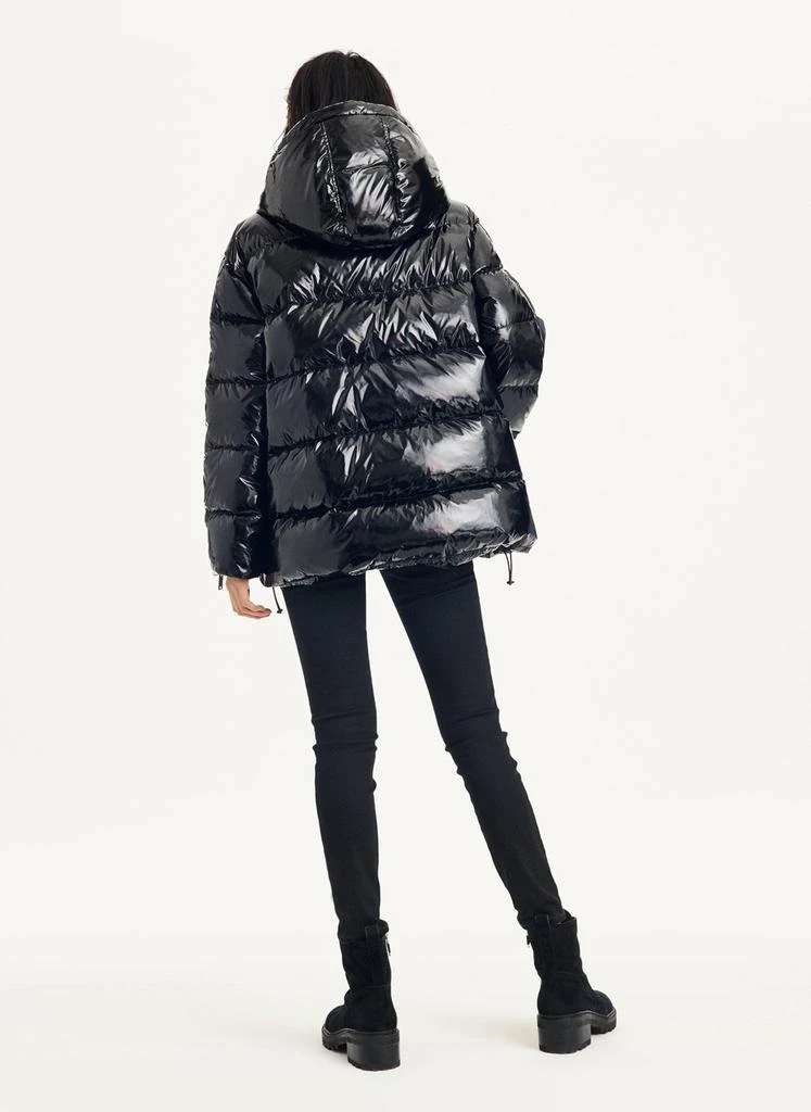 Glossy Oversized Puffer 商品