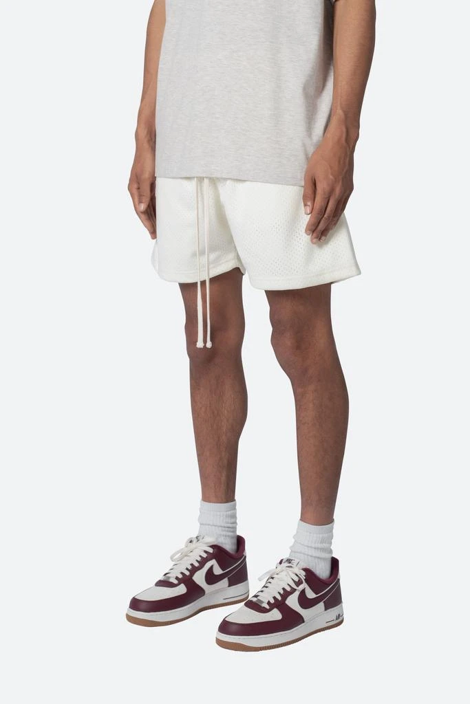商品MNML|Every Day Mesh Shorts - Off White,价格¥105,第2张图片详细描述