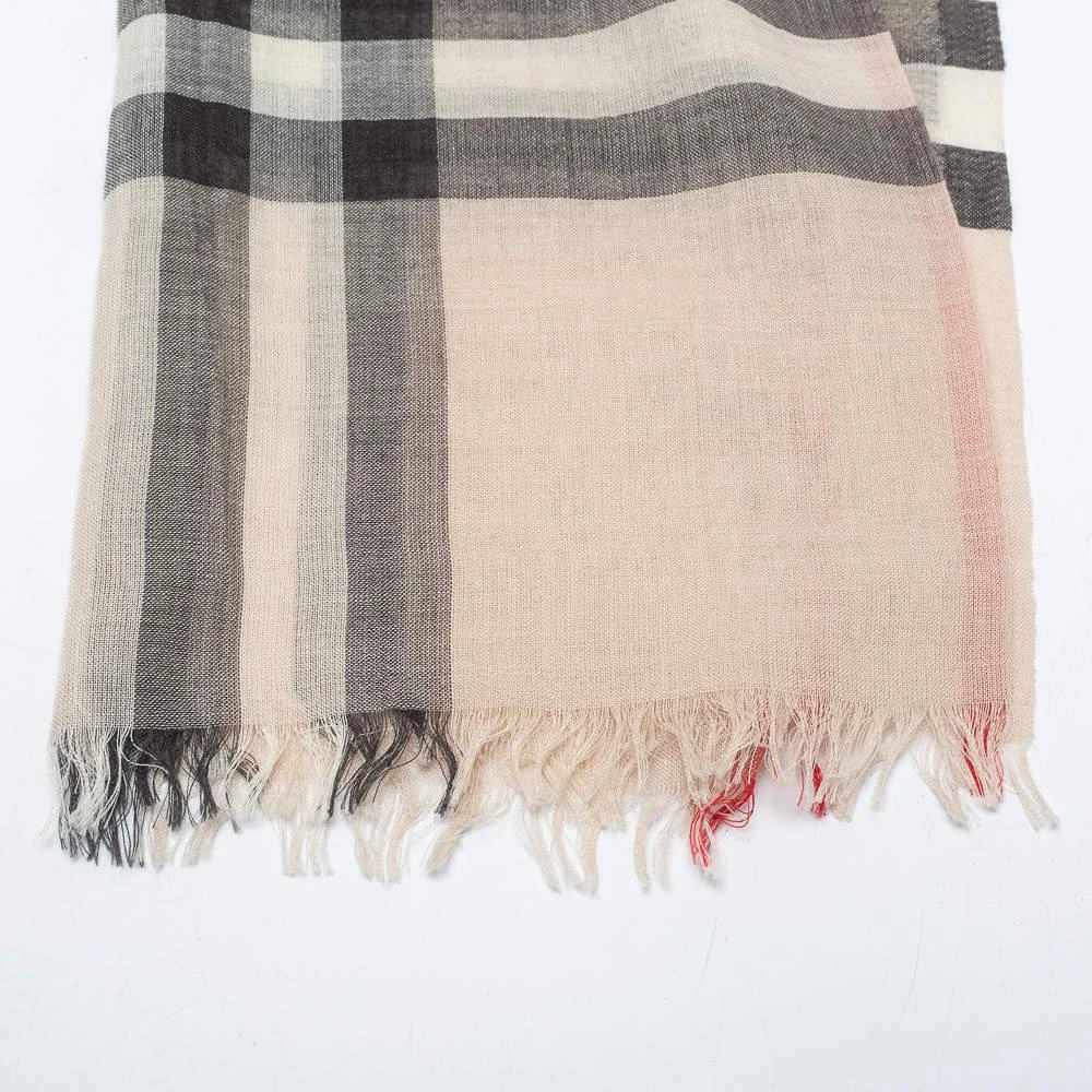 商品[二手商品] Burberry|Burberry Light Beige Giant Check Wool & Silk Scarf ,价格¥2775,第4张图片详细描述