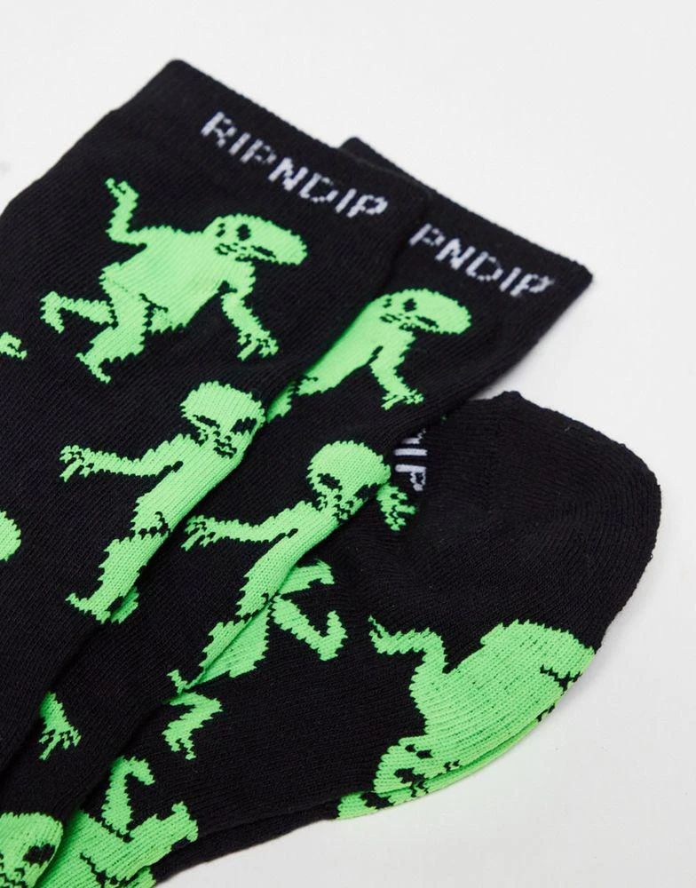 商品Rip N Dip|RIPNDIP alien dance party socks in black with all over print,价格¥69,第2张图片详细描述