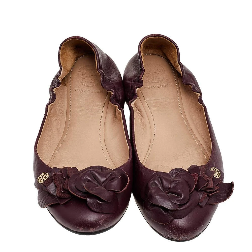 商品[二手商品] Tory Burch|Tory Burch Burgundy Leather Flower Scrunch Ballet Flats Size 35.5,价格¥883,第3张图片详细描述