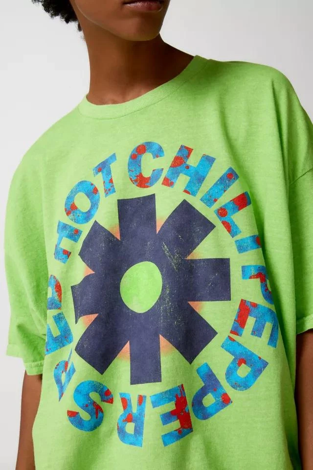 商品Urban Outfitters|The Red Hot Chili Peppers Crew Neck T-Shirt Dress,价格¥222,第4张图片详细描述