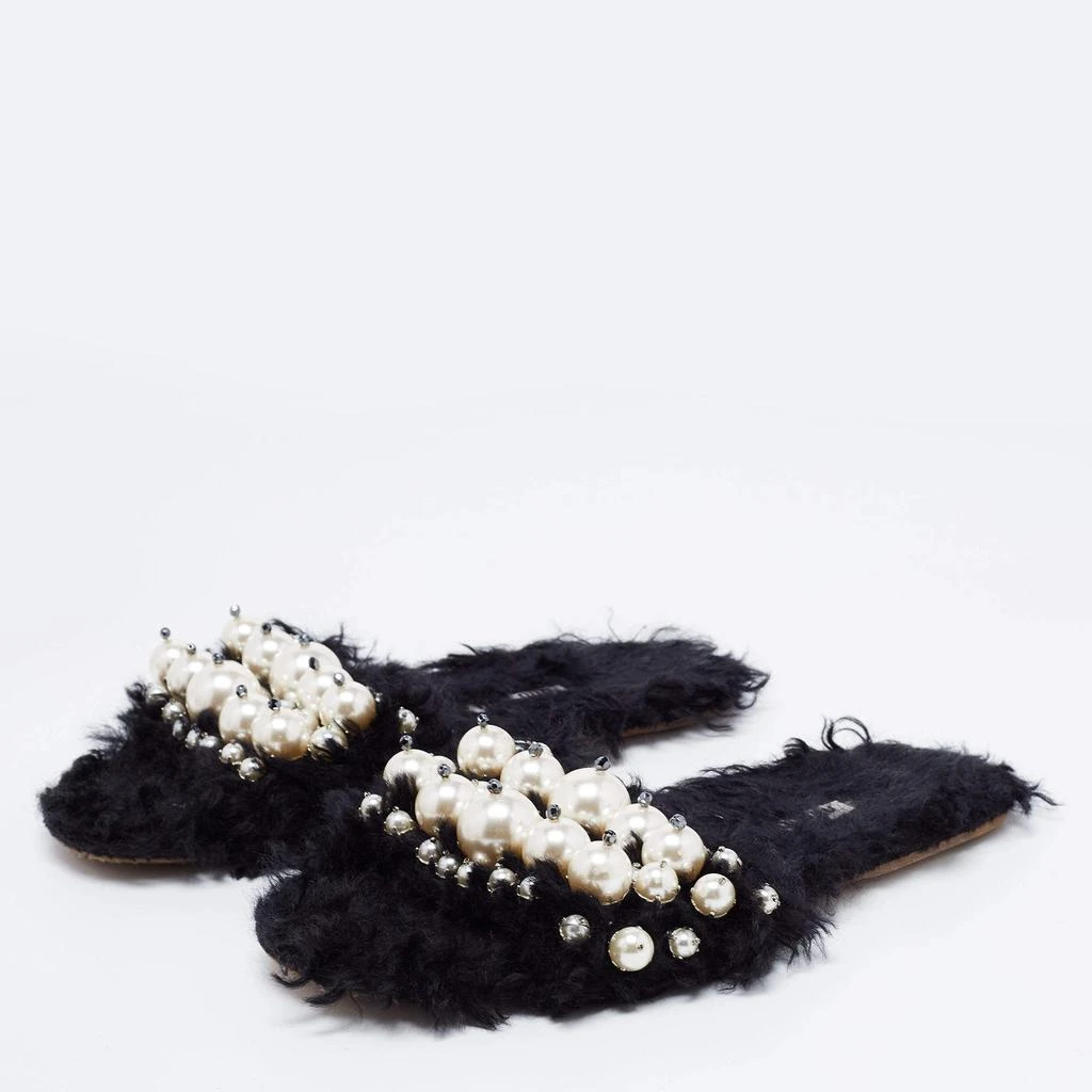 商品[二手商品] Miu Miu|Miu Miu Black Faux Fur Pearl Embellished Slide Flats Size 38,价格¥1157,第2张图片详细描述