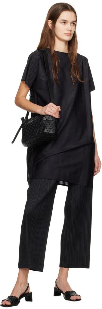 商品Issey Miyake|Black Crystal Matte Shoulder Bag,价格¥5837,第4张图片详细描述