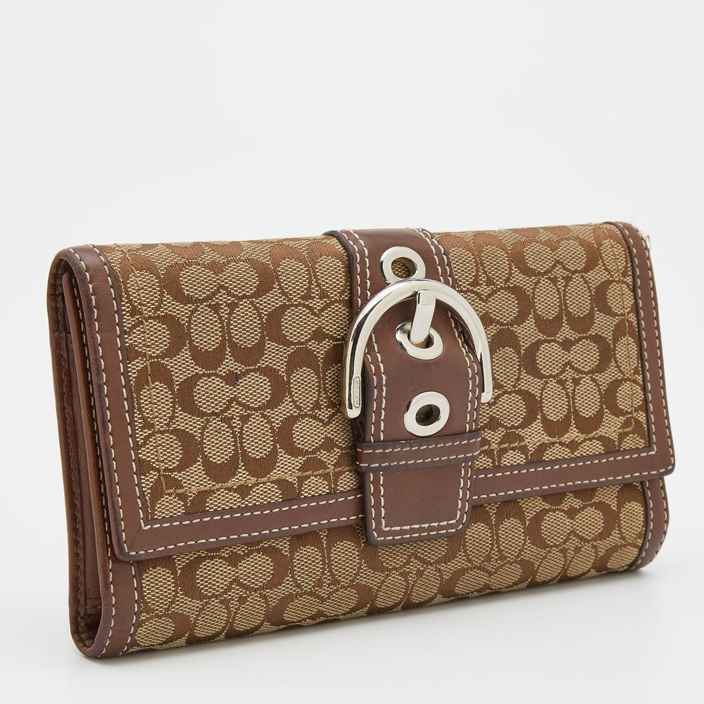 Coach Beige/Brown Signature Canvas and Leather Buckle Detail Continental Wallet商品第3张图片规格展示
