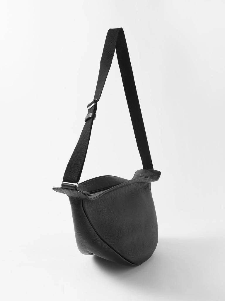 商品The Row|Slouchy Banana leather cross-body bag,价格¥14937,第4张图片详细描述