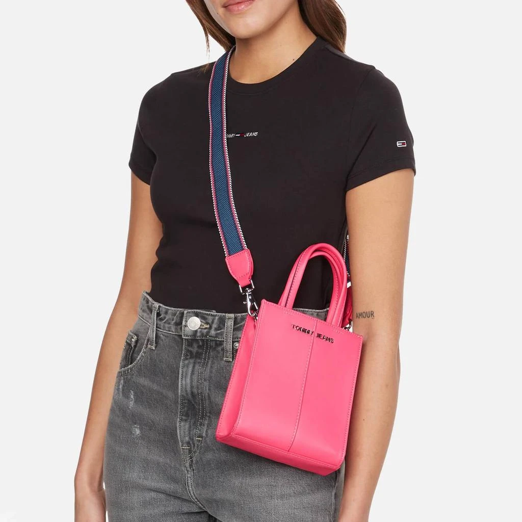 商品Tommy Jeans|Tommy Jeans Femme Faux Leather Cross-Body Bag,价格¥340,第2张图片详细描述