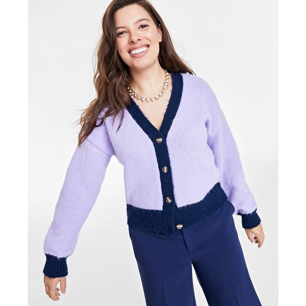 Women's V-Neck Contrast-Edge Long-Sleeve Cardigan, Created for Macy's 商品