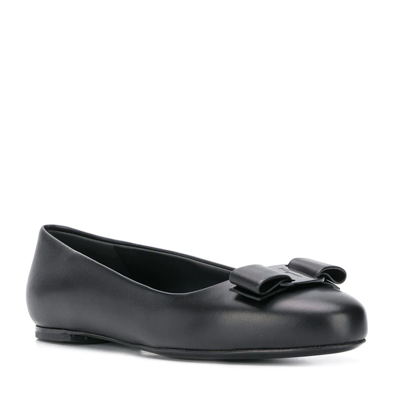 商品Salvatore Ferragamo|Salvatore Ferragamo 菲拉格慕 女士黑色皮革平底鞋 01-M621-720395,价格¥3068,第1张图片