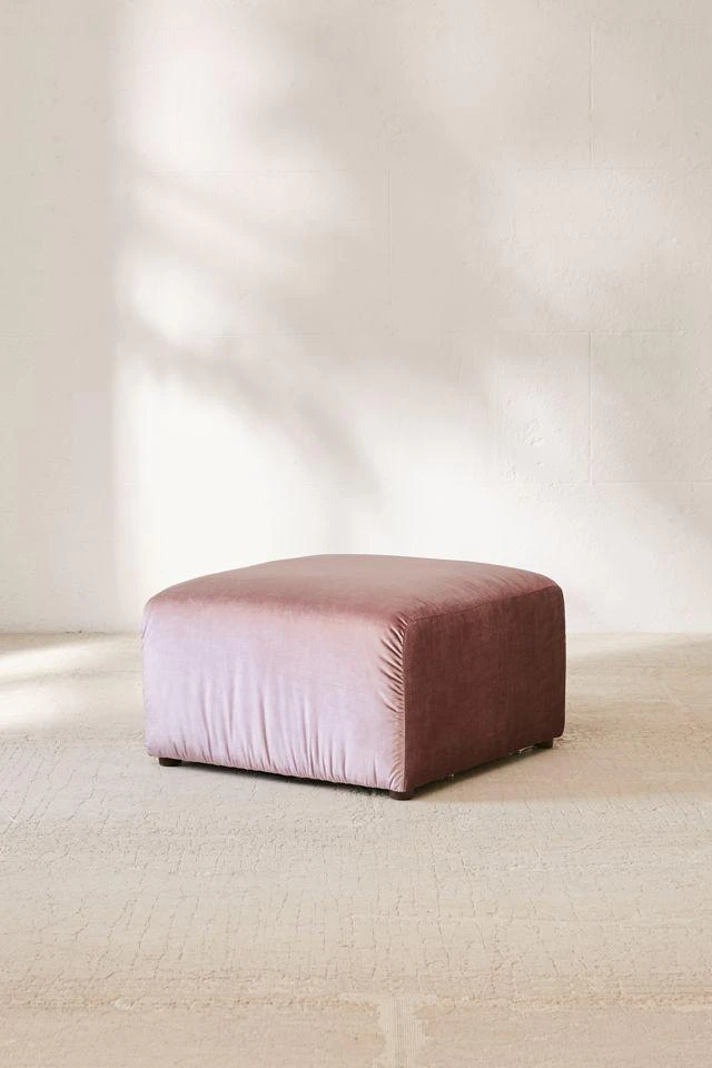 商品Urban Outfitters|Modular Velvet Sofa,价格¥3729,第5张图片详细描述