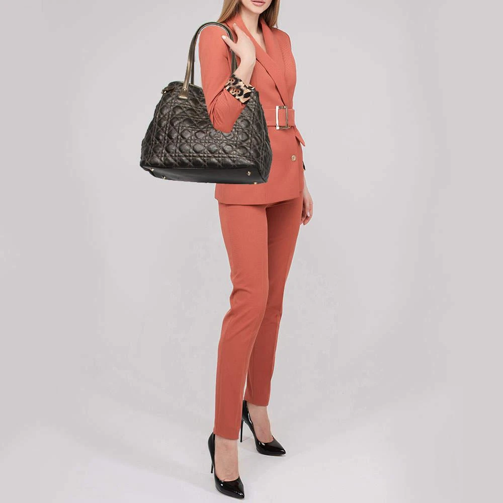 商品[二手商品] Dior|Dior Metallic Brown Cannage Coated Canvas Medium Panarea Tote,价格¥3598,第2张图片详细描述