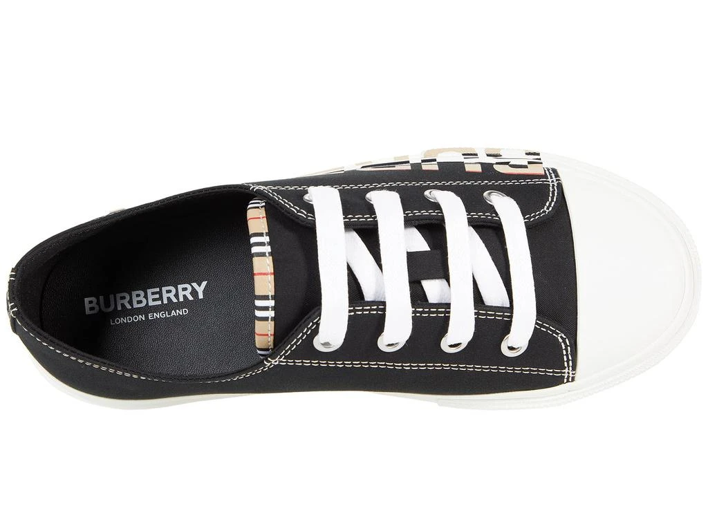 商品Burberry|Mini Larkhall IS (Toddler/Little Kid),价格¥1951,第2张图片详细描述