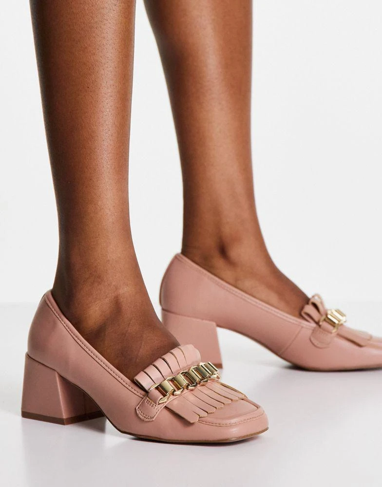 商品ASOS|ASOS DESIGN Spencer mid-heeled chain loafers in beige,价格¥206,第2张图片详细描述