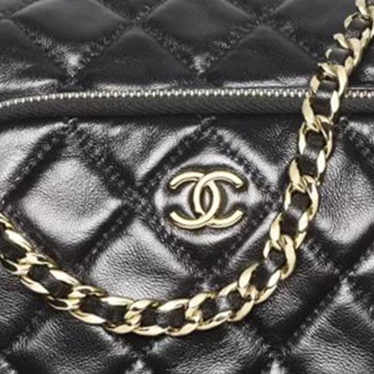 商品[国内直发] Chanel|香奈儿 24K 金色金属徽标Logo 菱格纹绗缝 小羊皮 手提单肩包 小号 女款 黑色,价格¥47864,第6张图片详细描述