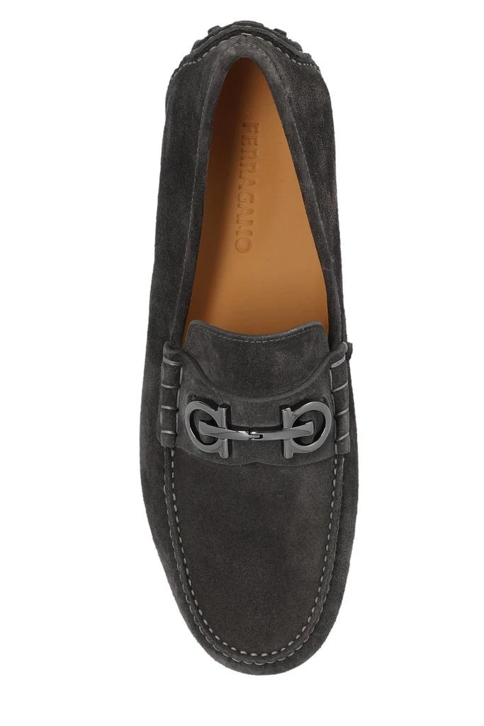 商品Salvatore Ferragamo|Salvatore Ferragamo Gancini-Plaque Slip-On Loafers,价格¥2771,第4张图片详细描述