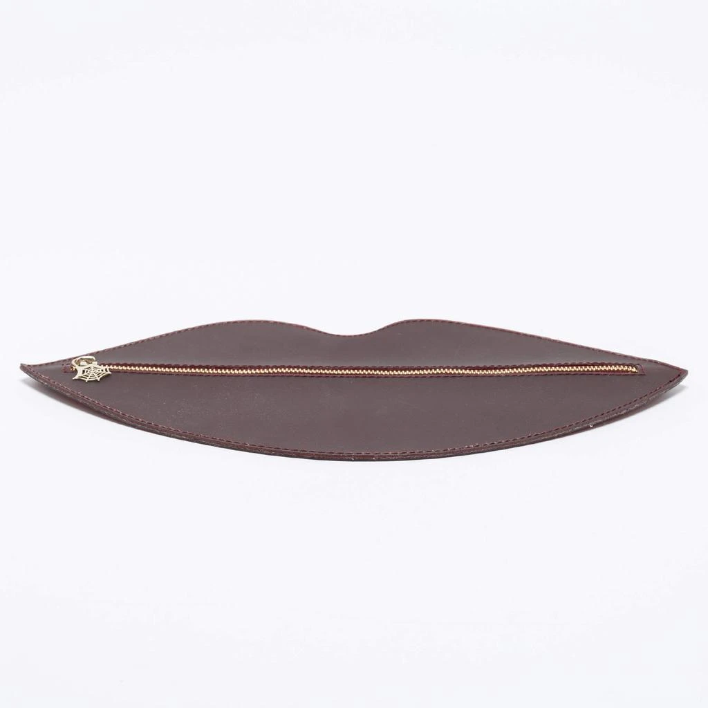 商品Charlotte Olympia|Charlotte Olympia Bordeaux PVC Lip Clutch,价格¥789,第5张图片详细描述