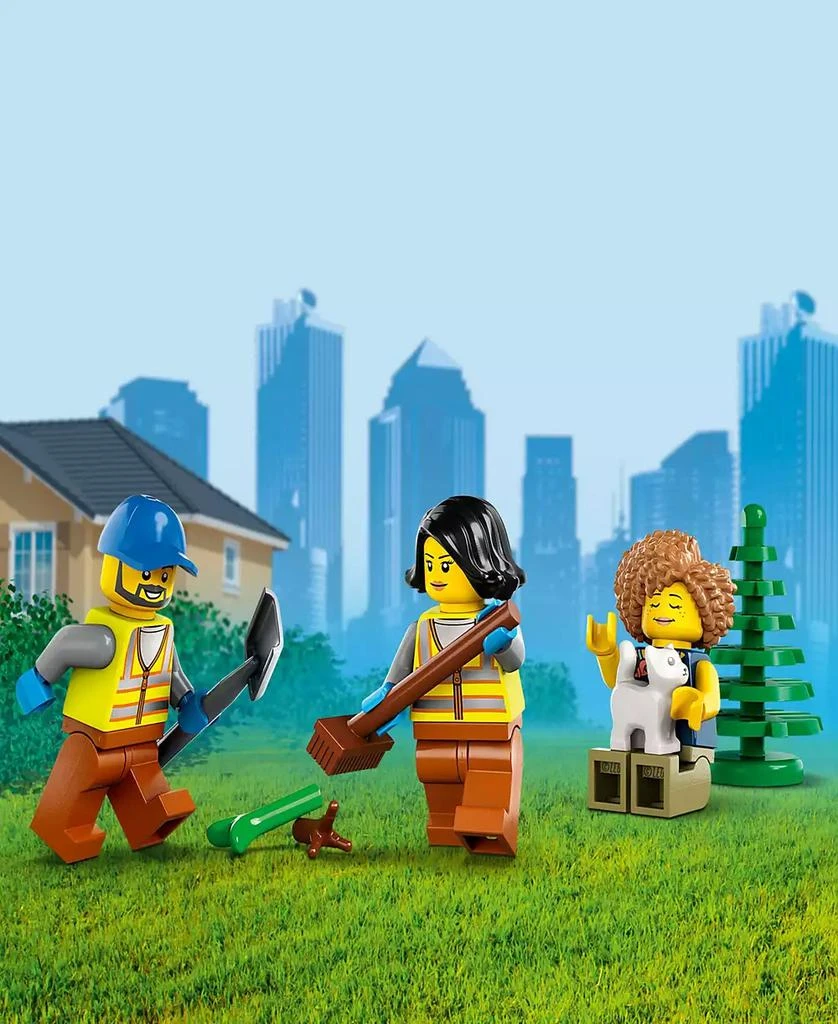 商品LEGO|City Great Vehicles Recycling Truck 60386 Toy Building Set with 3 Minifigures,价格¥149,第4张图片详细描述