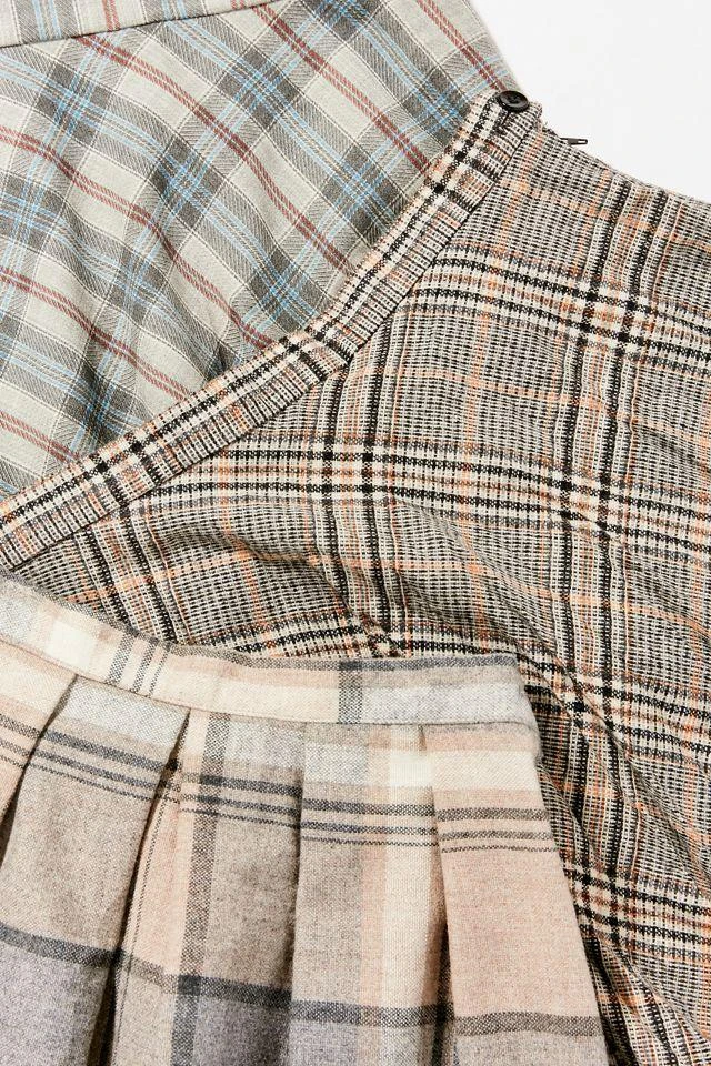 商品Urban Renewal|Urban Renewal Vintage Plaid Pleated Mini Skirt,价格¥152,第2张图片详细描述