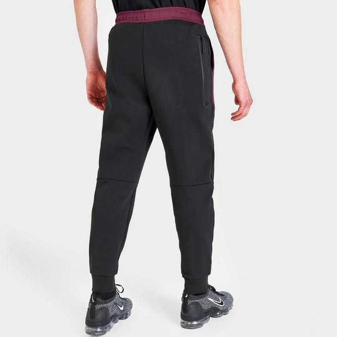 Nike Tech Fleece Taped Jogger Pants 商品