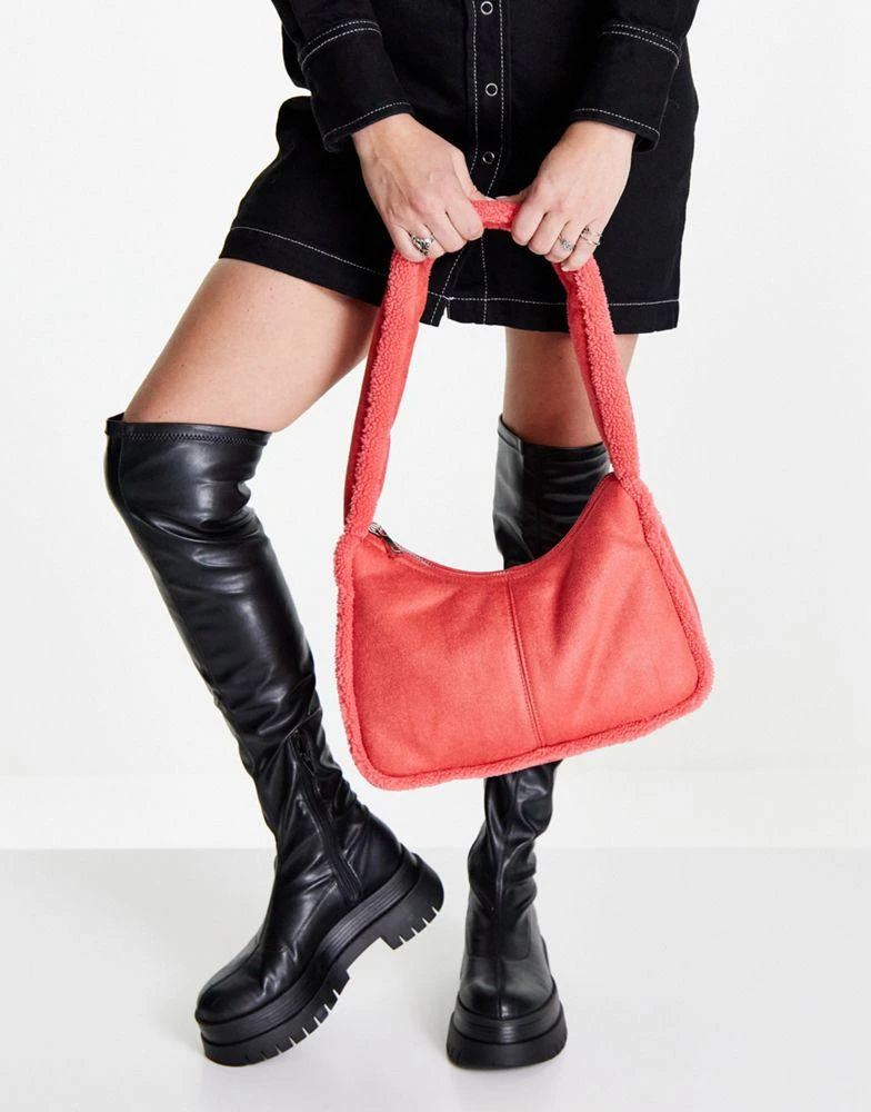 商品Topshop|Topshop shearling mix shoulder in rust,价格¥144,第2张图片详细描述