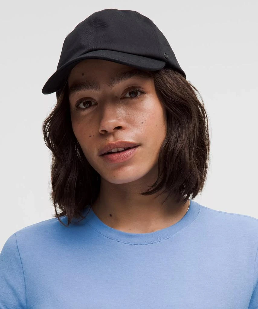 Love Curved-Hem Crewneck T-Shirt 商品
