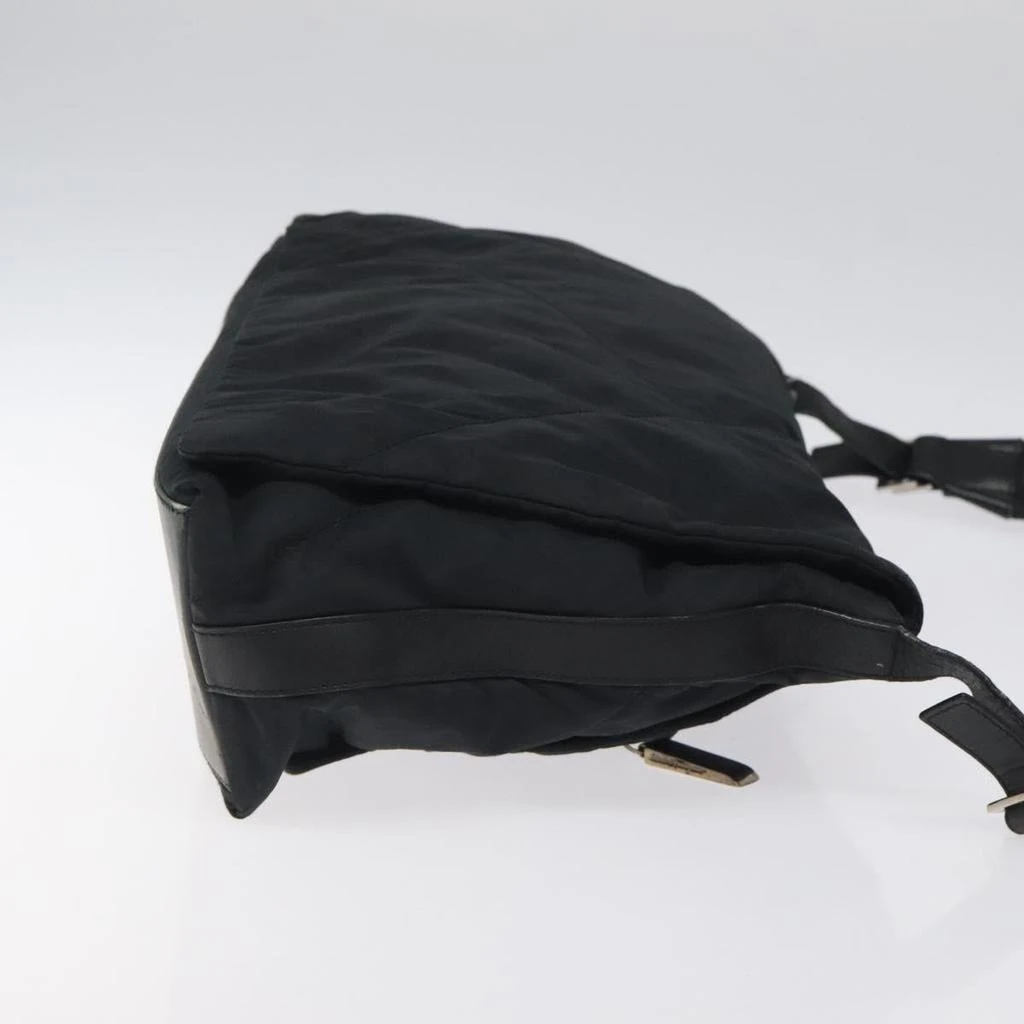商品[二手商品] Salvatore Ferragamo|Nylon Shoulder Bag (Pre-Owned),价格¥2076,第3张图片详细描述