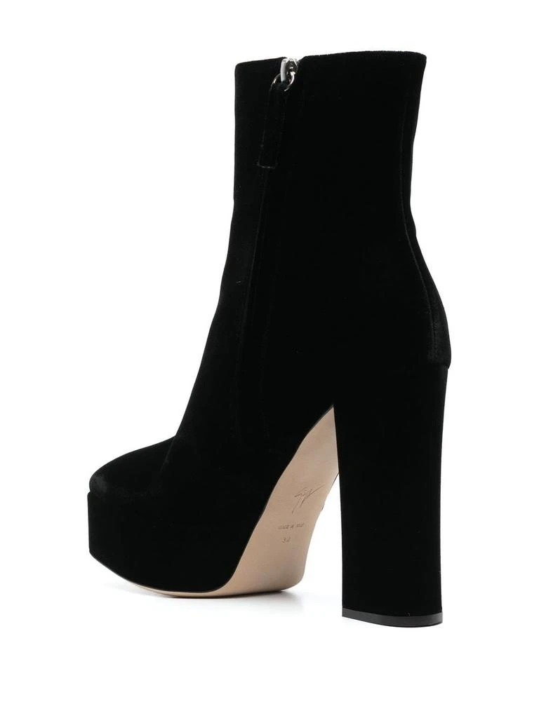 商品Giuseppe Zanotti|Giuseppe Zanotti Black Velvet Ankle Boot,价格¥4939,第3张图片详细描述