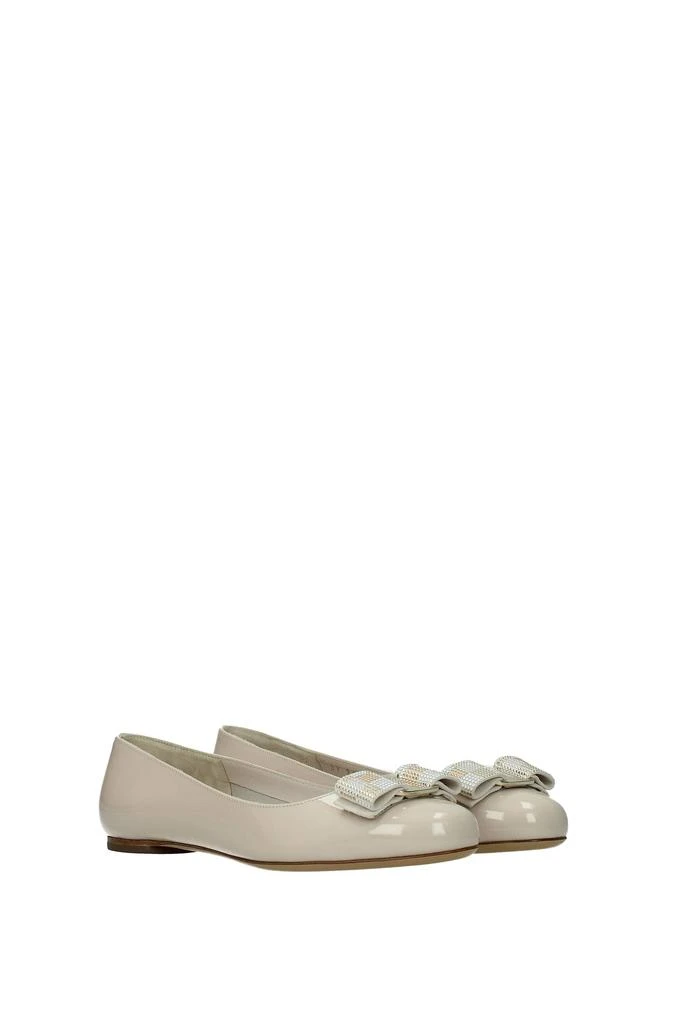 商品Salvatore Ferragamo|Ballet flats varina Patent Leather Beige Oat Milk,价格¥1845,第2张图片详细描述