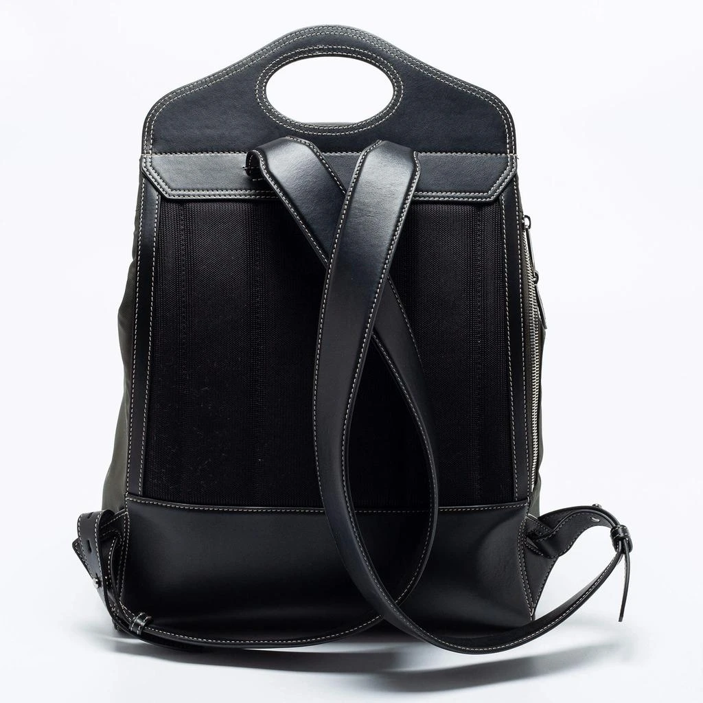 商品Burberry|Burberry Black/Green Leather and Nylon Pocket Backpack,价格¥6562,第4张图片详细描述