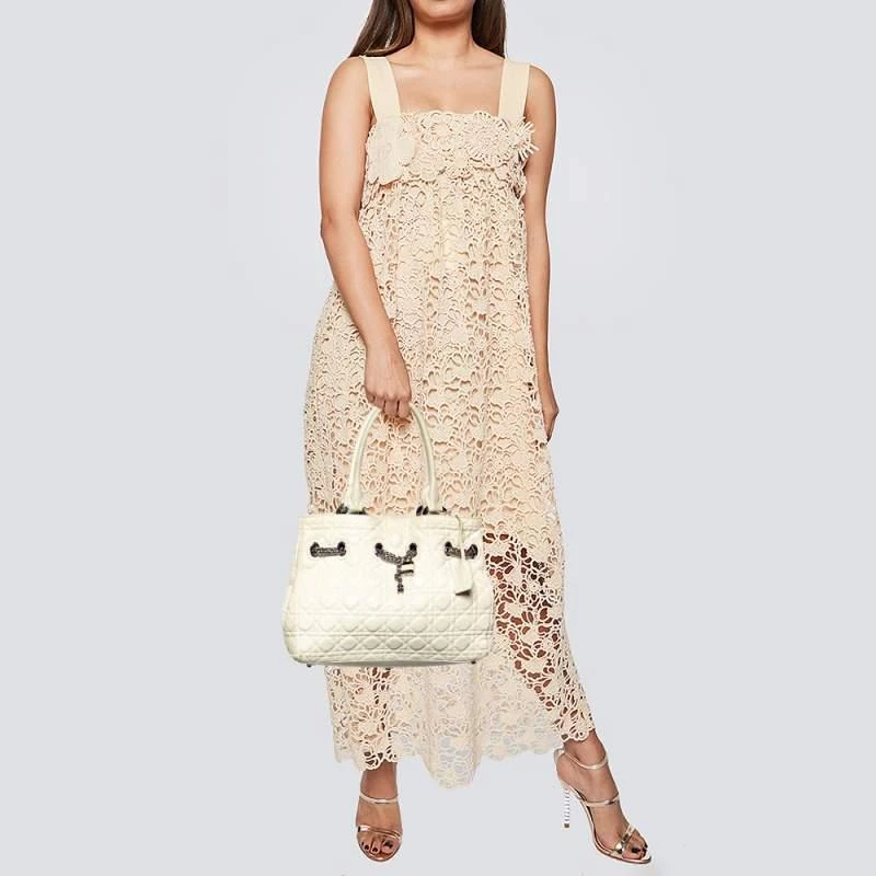 商品[二手商品] Dior|Dior White Cannage Leather Chri Chri Tote,价格¥3163,第2张图片详细描述