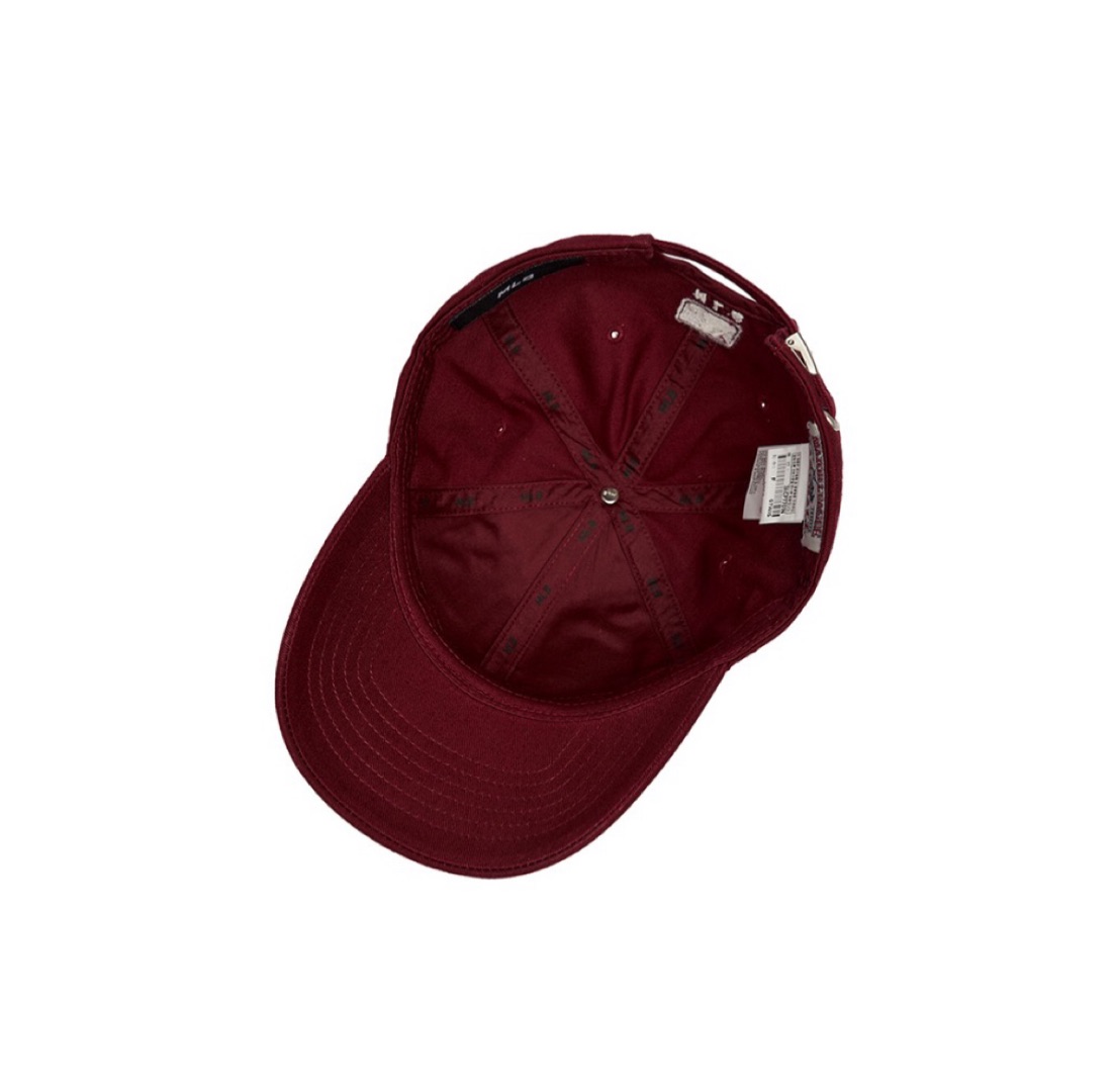 【享贝家】MLB 经典徽标刺绣鸭舌帽棒球帽 男女同款 酒红色 3ACP7701N-07WIS商品第2张图片规格展示