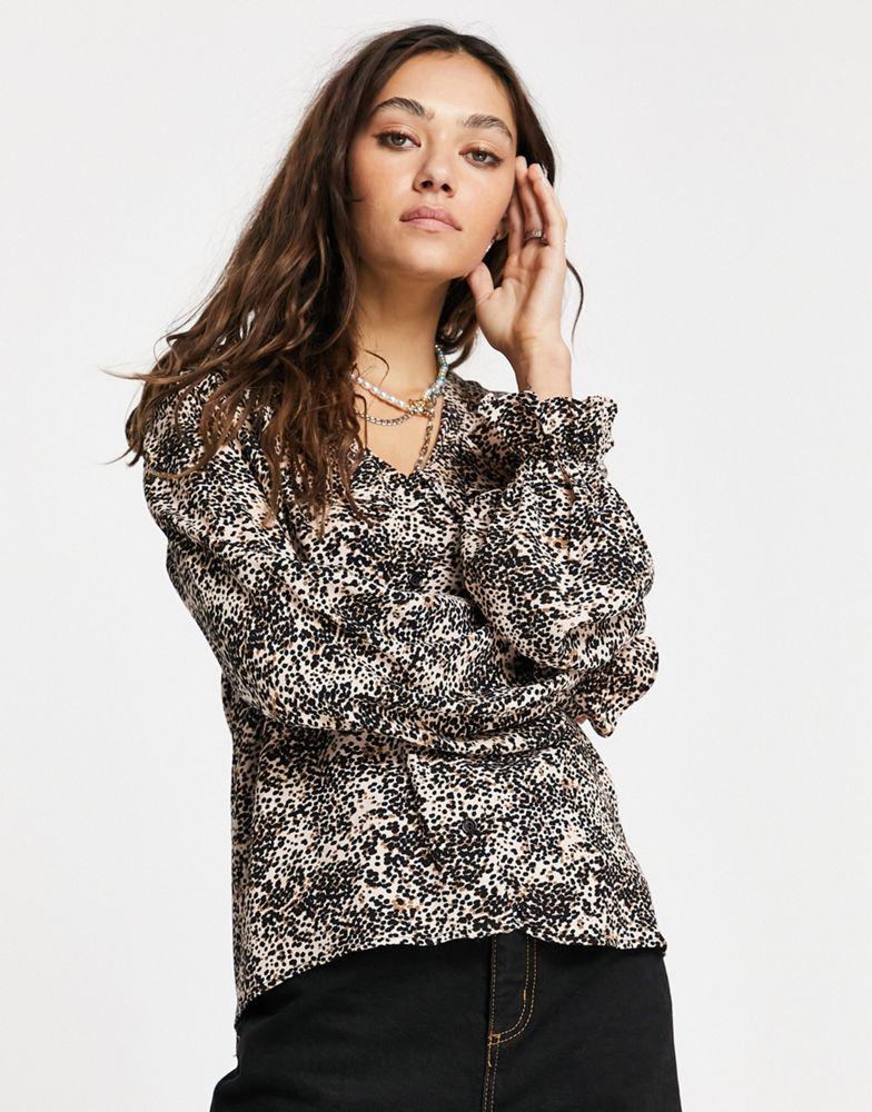 Topshop animal print shirt in pale pink商品第1张图片规格展示