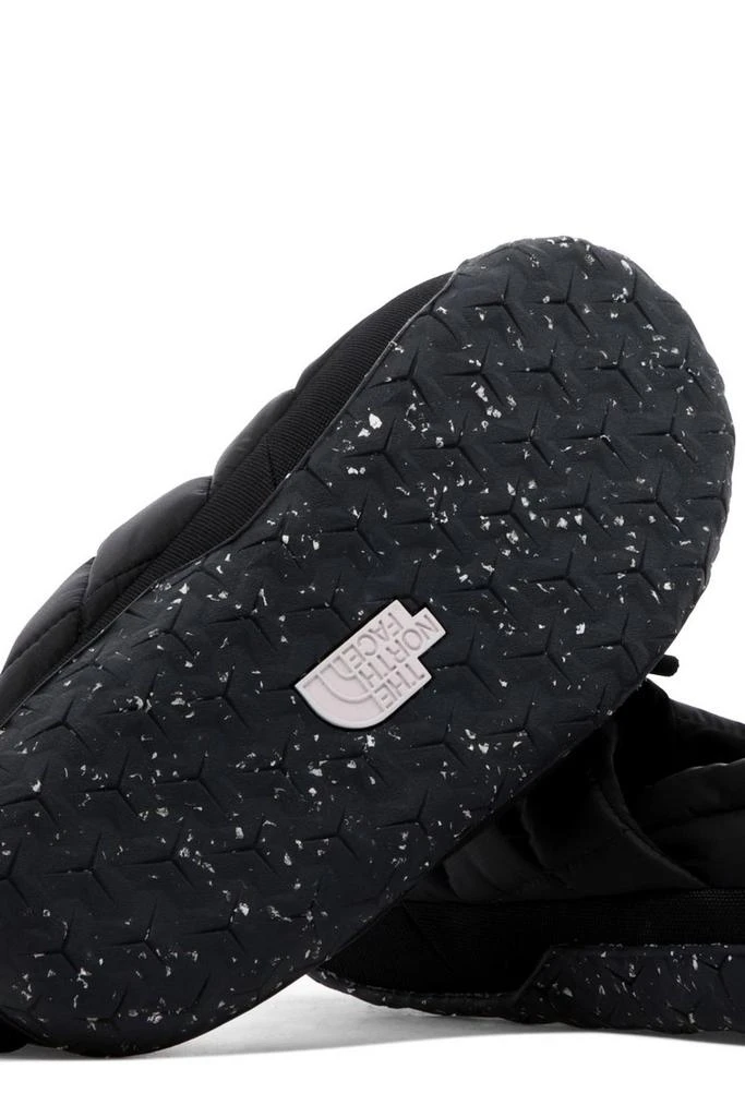 商品The North Face|The North Face Nuptse Padded Mules,价格¥551,第5张图片详细描述