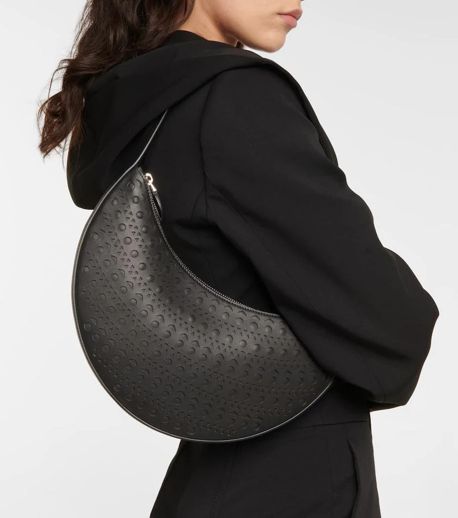 商品Alaïa|Le Demi-Lune Small leather shoulder bag,价格¥11924,第2张图片详细描述