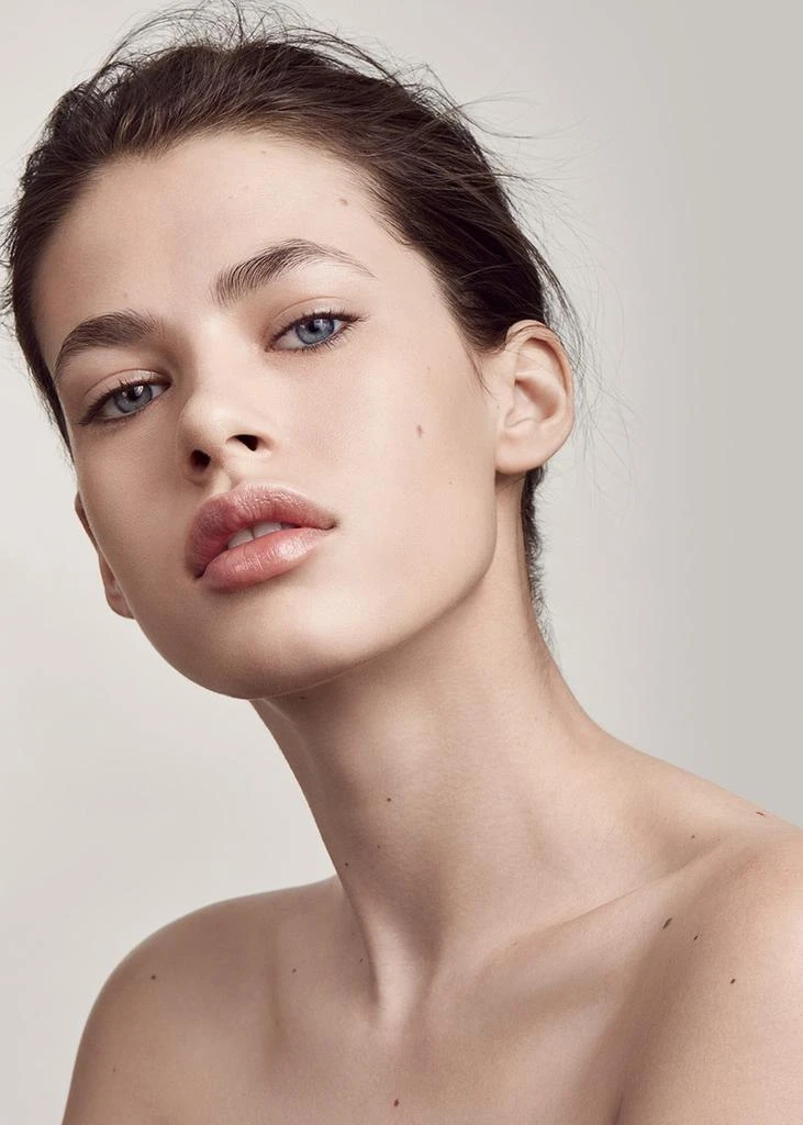 商品Fenty Beauty|Pro Filt'r Soft Matte Longwear Foundation 140,价格¥394,第4张图片详细描述