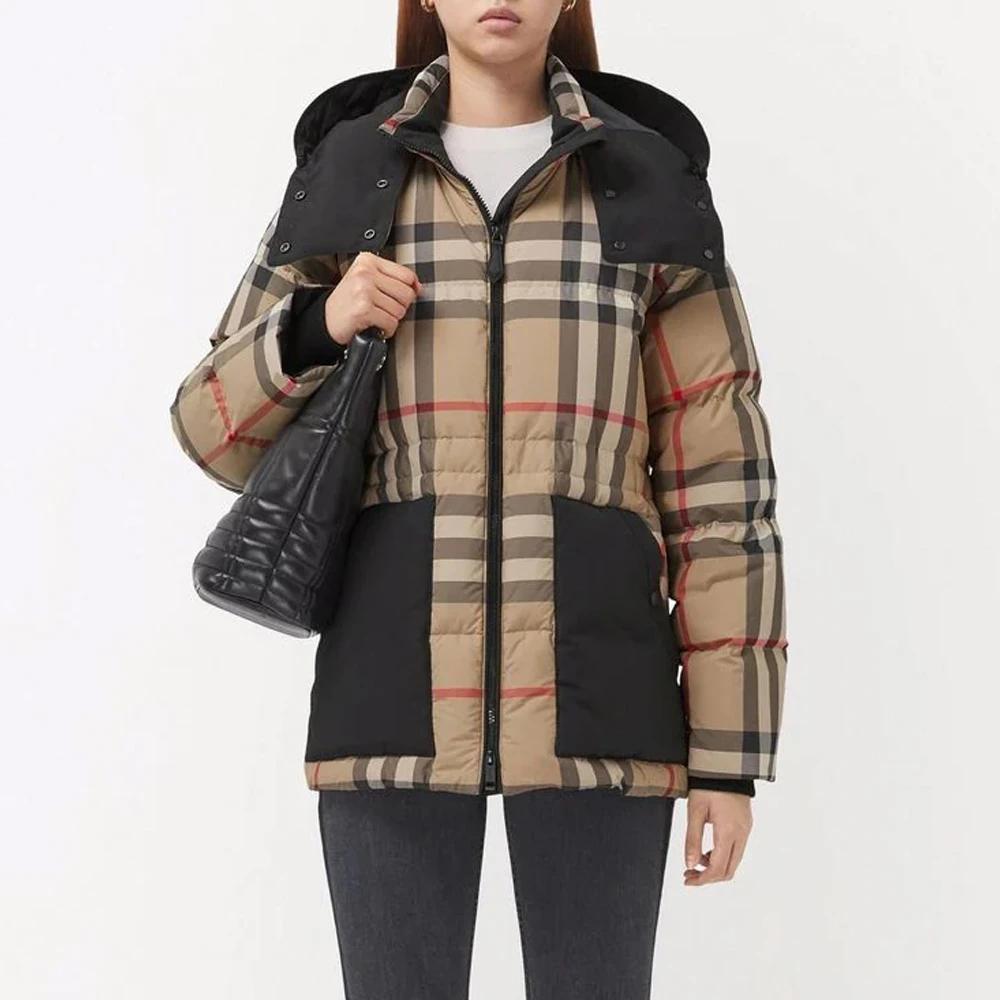 BURBERRY 女士格纹羽绒服 8045956 商品